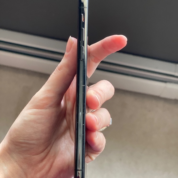 iPhone X 64gb unlocked - amazing condition - Picture 6 of 10